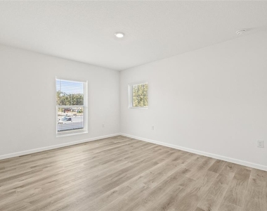 3005 E 17th Avenue - Photo Thumbnail 33