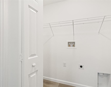 3005 E 17th Avenue - Photo Thumbnail 41