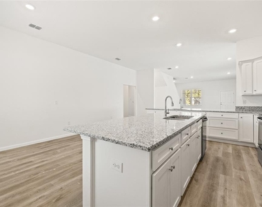3005 E 17th Avenue - Photo Thumbnail 21