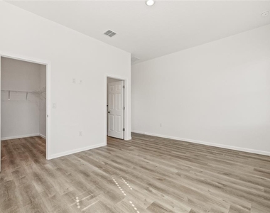 3005 E 17th Avenue - Photo Thumbnail 25