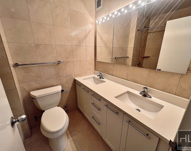 West 87th Street - Photo Thumbnail 5
