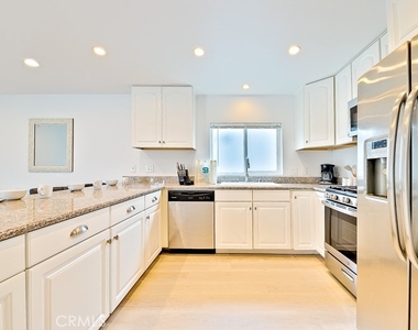 17016 7th Street - Photo Thumbnail 9