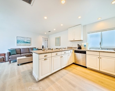 17016 7th Street - Photo Thumbnail 8