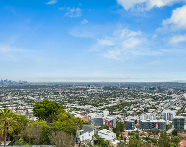 8690 Franklin Avenue - Photo Thumbnail 32
