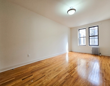 660 Fort Washington Avenue - Photo Thumbnail 6