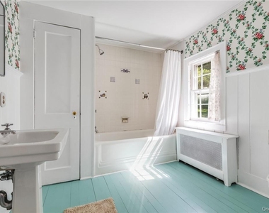 31 Kittredge Drive - Photo Thumbnail 20