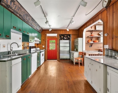 31 Kittredge Drive - Photo Thumbnail 11