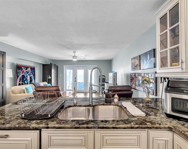 4768 Coquina Key Drive Se - Photo Thumbnail 7
