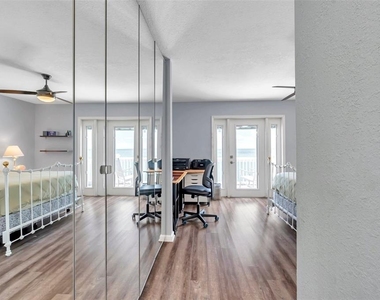 4768 Coquina Key Drive Se - Photo Thumbnail 17