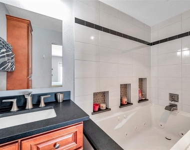 4768 Coquina Key Drive Se - Photo Thumbnail 23
