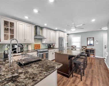 4768 Coquina Key Drive Se - Photo Thumbnail 4