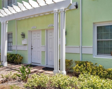 4768 Coquina Key Drive Se - Photo Thumbnail 1
