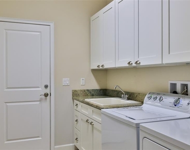2904 Palma Lane - Photo Thumbnail 34
