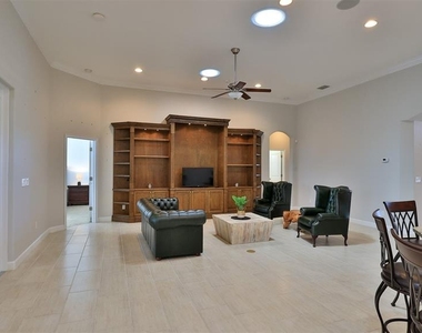 2904 Palma Lane - Photo Thumbnail 8