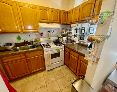 25 East 126th Street - Photo Thumbnail 3