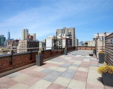 Gold Street - Photo Thumbnail 5
