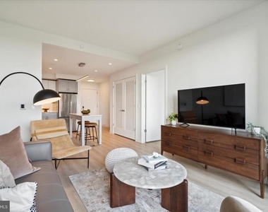 1-5 Dock Street - Photo Thumbnail 5