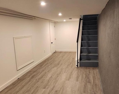 1247 S Newkirk Street S - Photo Thumbnail 18