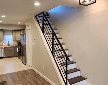 1247 S Newkirk Street S - Photo Thumbnail 11