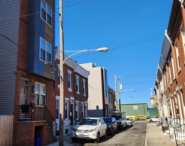 1247 S Newkirk Street S - Photo Thumbnail 19