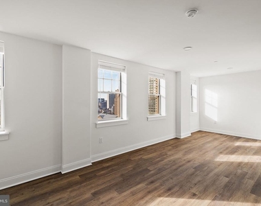 301 S 19th St - Photo Thumbnail 4