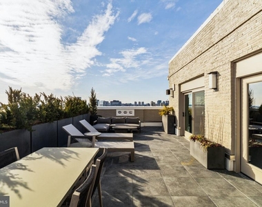 301 S 19th St - Photo Thumbnail 7