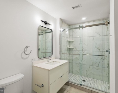 301 S 19th St - Photo Thumbnail 6
