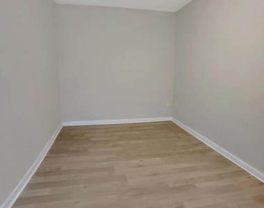 2015 Pierce Street - Photo Thumbnail 6