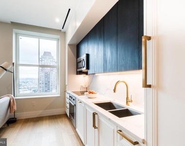 1401 Spruce Street - Photo Thumbnail 1