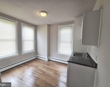 5709 Leonard Street - Photo Thumbnail 11