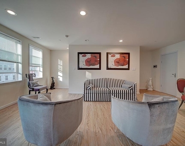 800 N 48th Street - Photo Thumbnail 3