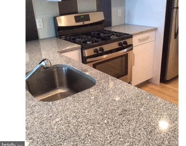 800 N 48th Street - Photo Thumbnail 3