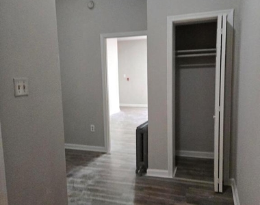 5431 Baltimore Avenue - Photo Thumbnail 4