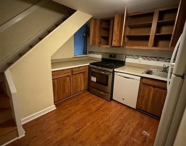 1415 Lombard Street - Photo Thumbnail 2