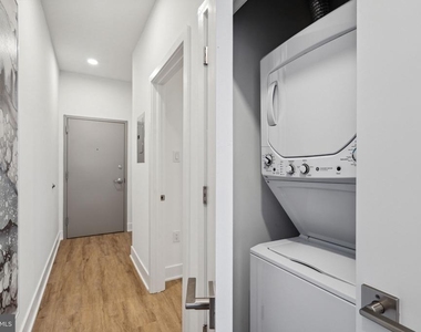 1201 W Girard Avenue - Photo Thumbnail 15
