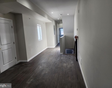 2025 N 16th Street - Photo Thumbnail 10