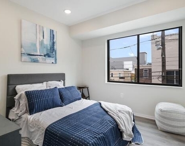 4415 Chestnut Street - Photo Thumbnail 2