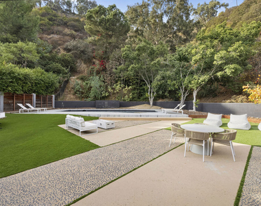 9289 Swallow Drive - Photo Thumbnail 25
