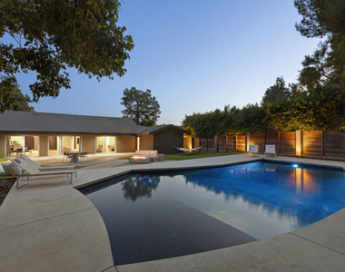 9289 Swallow Drive - Photo Thumbnail 2