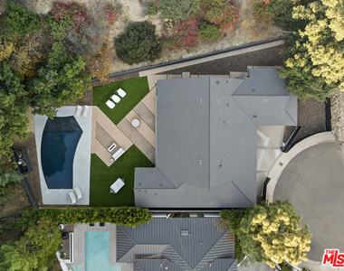 9289 Swallow Drive - Photo Thumbnail 31