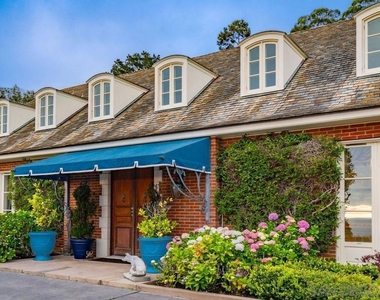7007 Country Club Drive - Photo Thumbnail 6