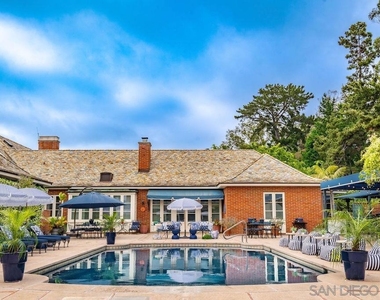 7007 Country Club Drive - Photo Thumbnail 17
