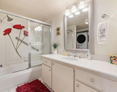 77784 Woodhaven Drive Drive S - Photo Thumbnail 12