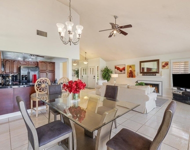 77784 Woodhaven Drive Drive S - Photo Thumbnail 10