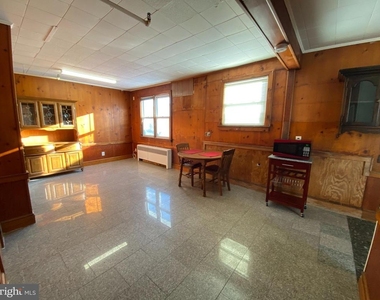13 N East Boulevard - Photo Thumbnail 2