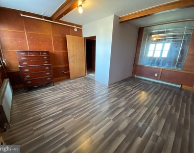 13 N East Boulevard - Photo Thumbnail 16