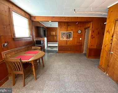 13 N East Boulevard - Photo Thumbnail 6
