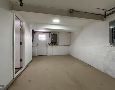 502 Bloomfield Drive - Photo Thumbnail 27