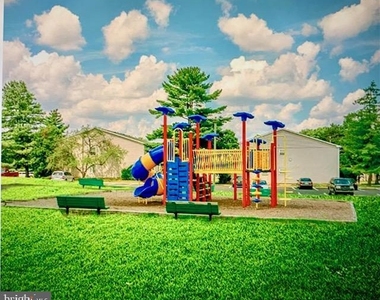 100 Fox Meadow Drive - Photo Thumbnail 11