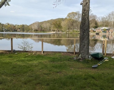 191 Lakeshore Drive - Photo Thumbnail 3